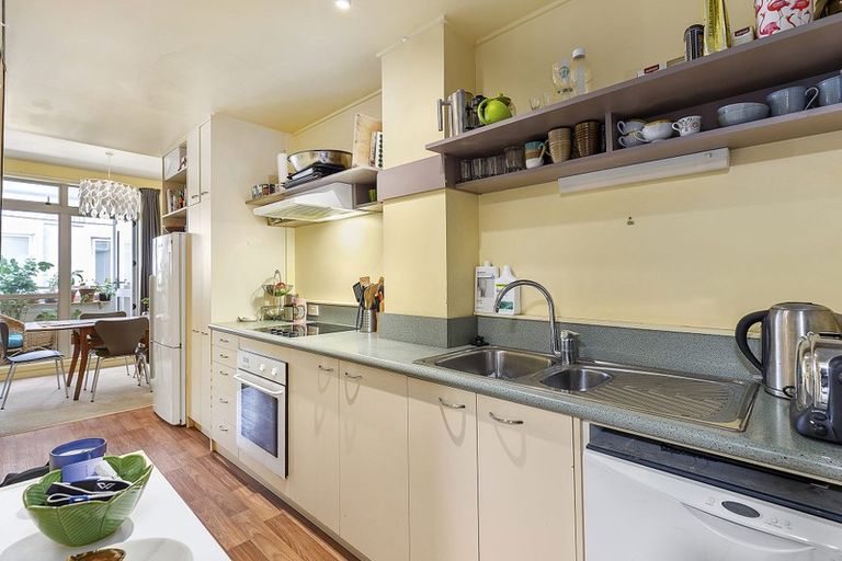 Photo of property in Dixonlane Apartments, 8/7 Feltex Lane, Te Aro, Wellington, 6011