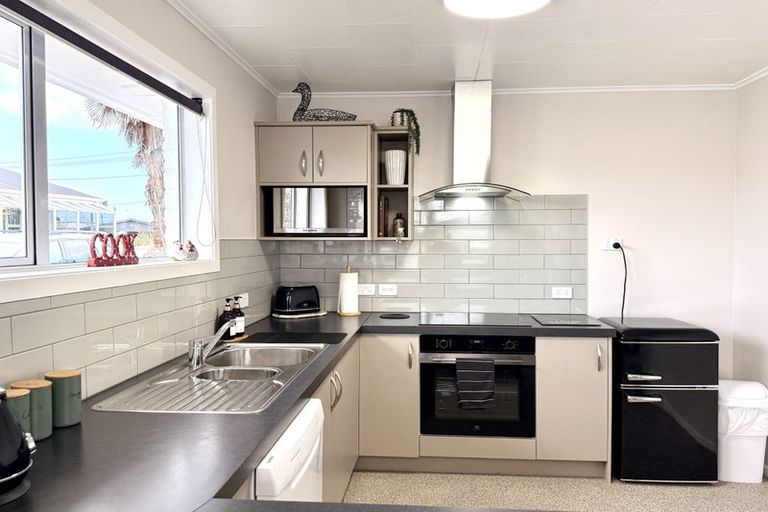 Photo of property in 45 Edinburgh Crescent, Waikiwi, Invercargill, 9810