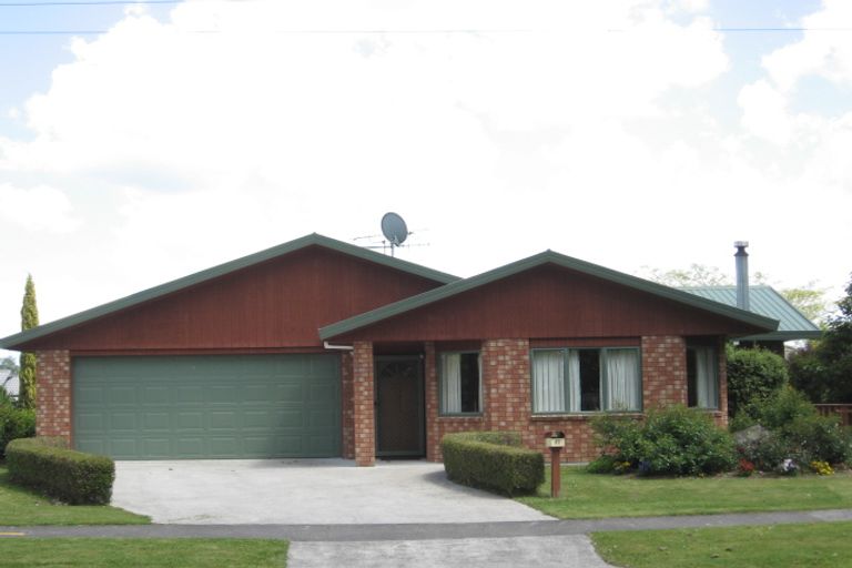 Photo of property in 37 Carlyle Street, Leamington, Cambridge, 3432