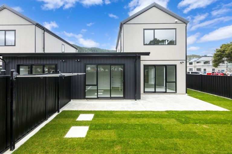 Photo of property in 84 Mawai Hakona Drive, Wallaceville, Upper Hutt, 5018