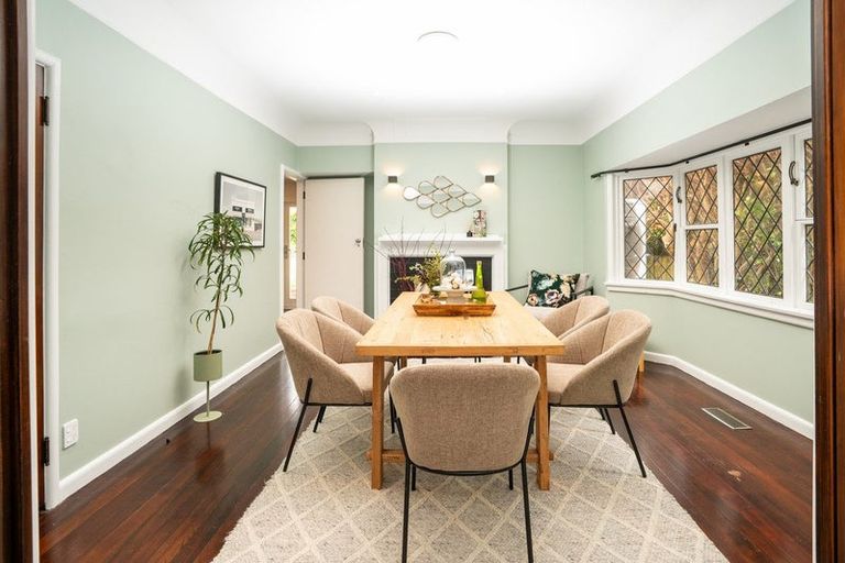 Photo of property in 273 Karori Road, Karori, Wellington, 6012