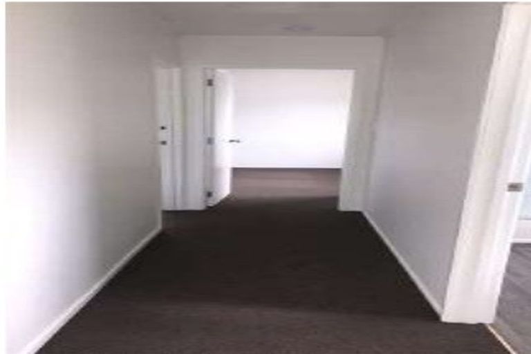 Photo of property in 18a Gibbons Road, Weymouth, Auckland, 2103