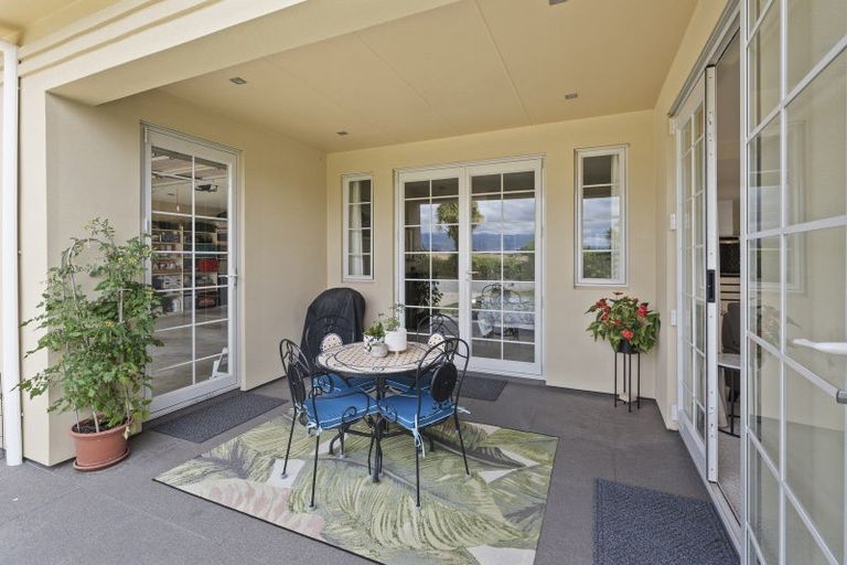 Photo of property in 15 Tarahunga Road, Levin, 5571