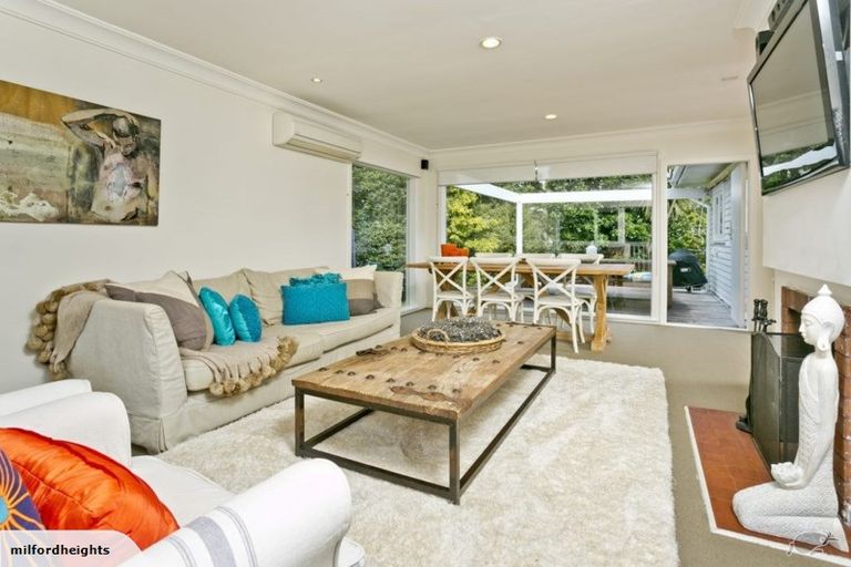 Photo of property in 19a Waterloo Road, Milford, Auckland, 0620