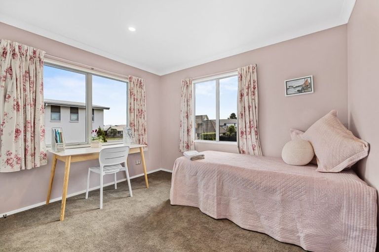 Photo of property in 68 Reka Street, Parklands, Christchurch, 8083