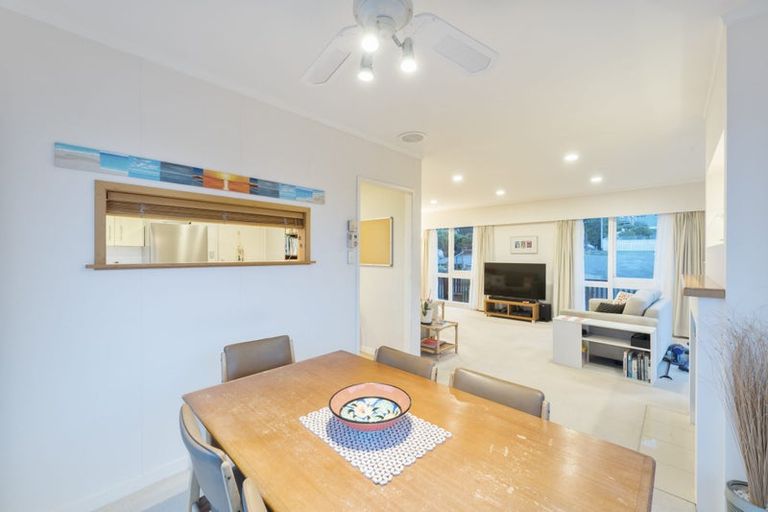 Photo of property in 51 Spence Road, Henderson, Auckland, 0612