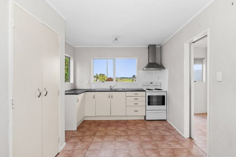 Photo of property in 33 Stevenson Road, Clarks Beach, 2122