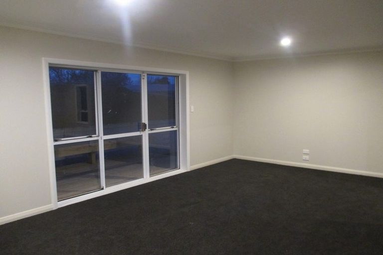 Photo of property in 8a Cotton Street, St Andrews, Hamilton, 3200