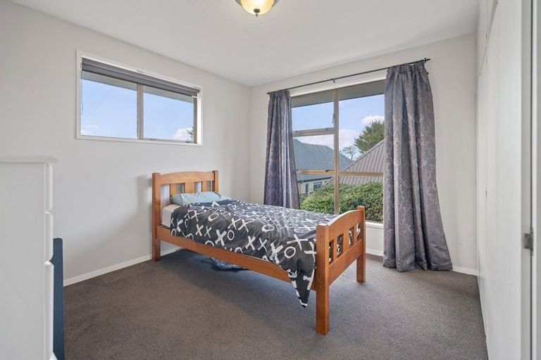 Photo of property in 2 Ringwood Place, Avonhead, Christchurch, 8042