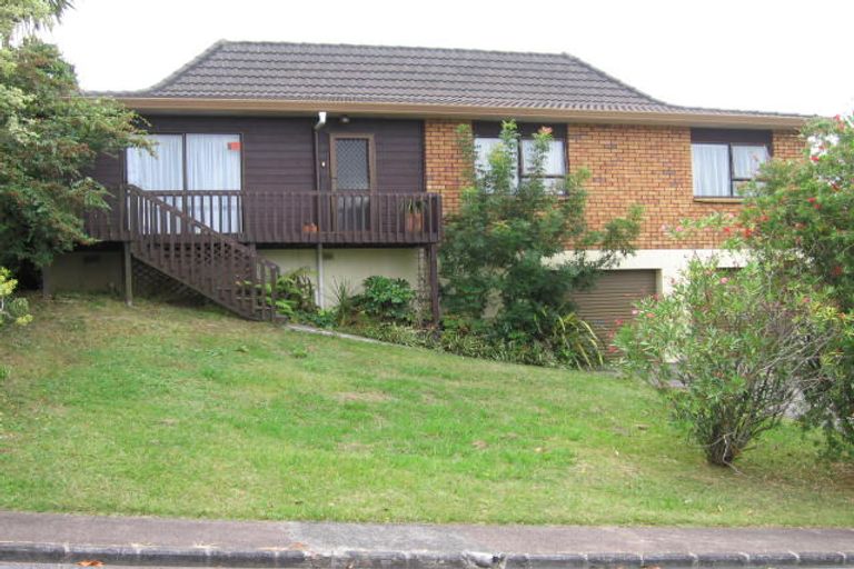 Photo of property in 1 Thelma Crescent, Torbay, Auckland, 0630