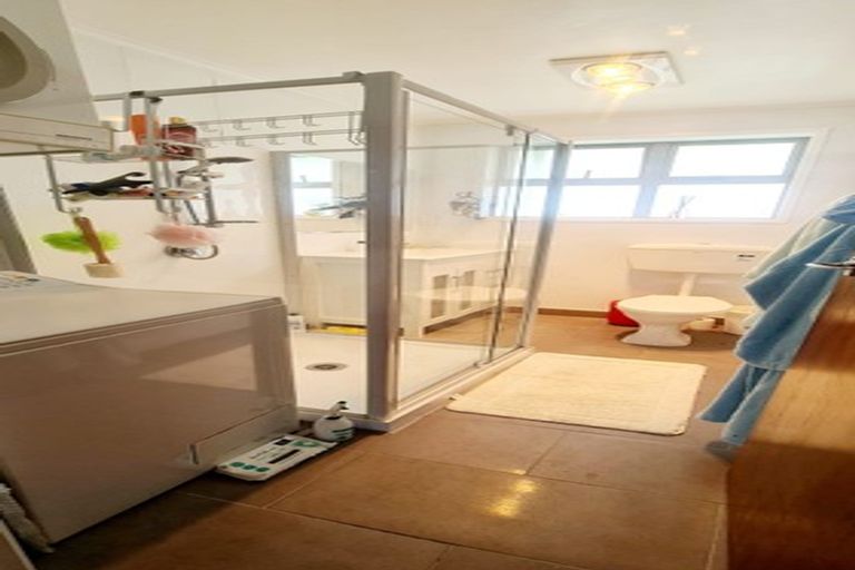 Photo of property in 10/10 Rawson Street, Tawa, Wellington, 5028