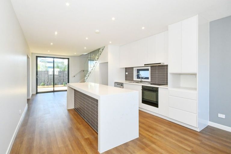 Photo of property in 30 Farranfore Road, Opaheke, 2113