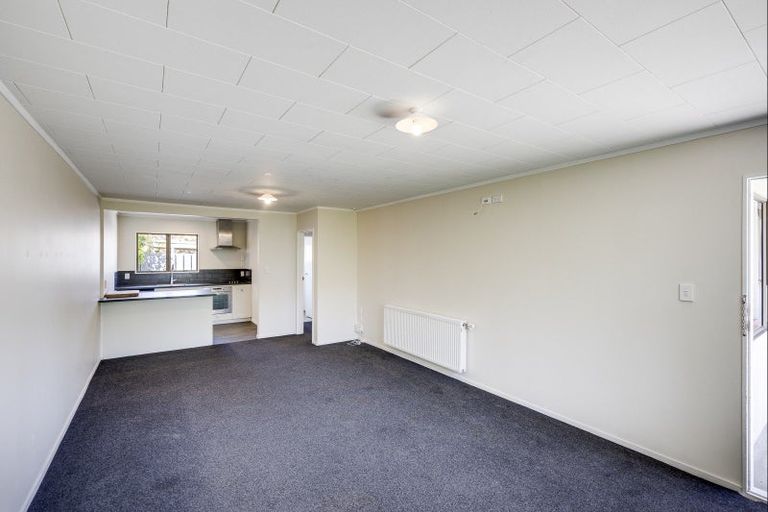 Photo of property in 2/802 Victoria Street, Parkvale, Hastings, 4122