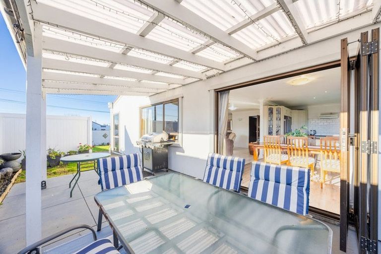 Photo of property in 49a Meeanee Road, Taradale, Napier, 4112