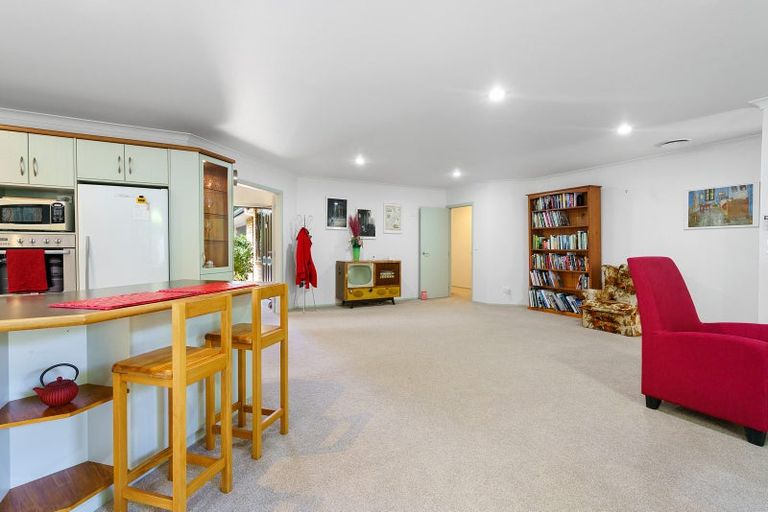 Photo of property in 13a Shaw Street, Leamington, Cambridge, 3432