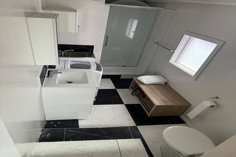 Photo of property in 7 Moir Street, Mount Victoria, Wellington, 6011