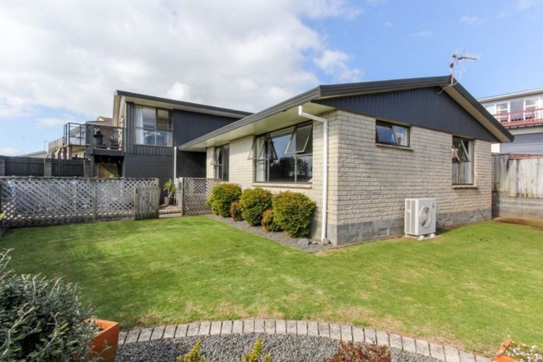 Photo of property in 14 Bronte Place, Whalers Gate, New Plymouth, 4310