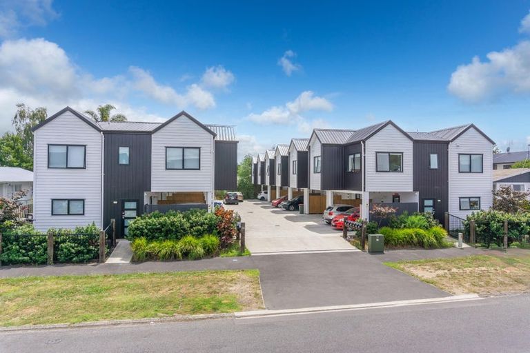 Photo of property in 10/56 May Street, Hamilton East, Hamilton, 3216