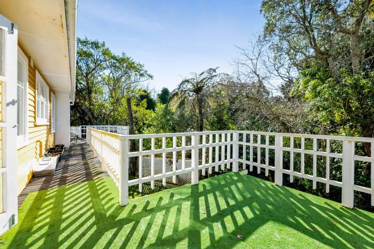 Photo of property in 402 South Road, Hawera, 4674