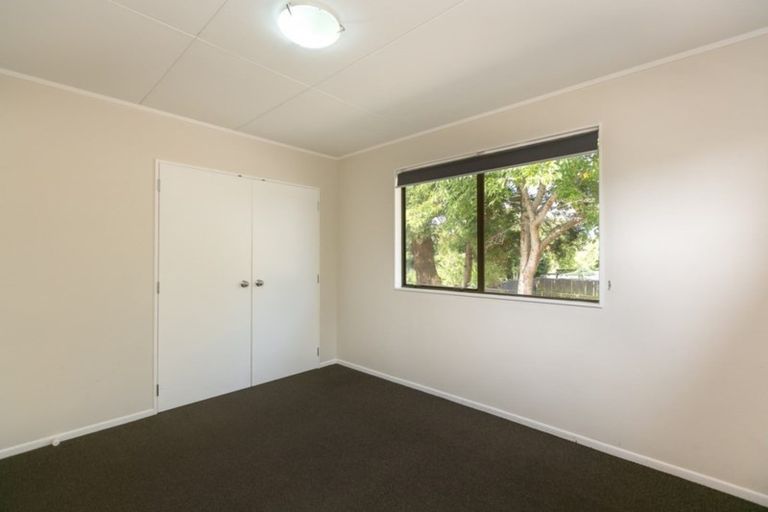 Photo of property in 10b Brierley Place, Marfell, New Plymouth, 4310