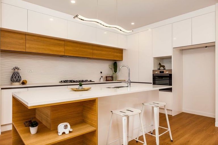 Photo of property in 10 Ahorangi Road, Silverdale, 0932