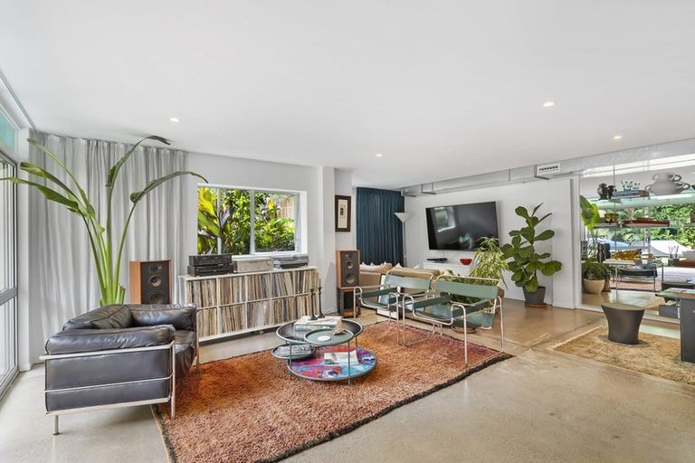 Photo of property in 123 Braemar Road, Castor Bay, Auckland, 0620