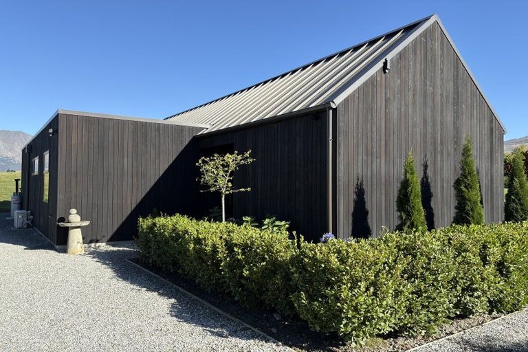 Photo of property in 150 Domain Road, Speargrass Flat, Queenstown, 9371