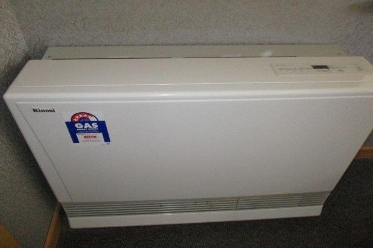 Photo of property in 19 Railway Esplanade, East Gore, Gore, 9710