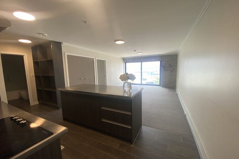 Photo of property in Frame Apartments, 904/111 Molesworth Street, Thorndon, Wellington, 6011