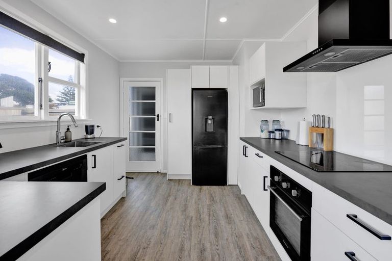 Photo of property in 5 Wills Road, Bell Block, New Plymouth, 4312