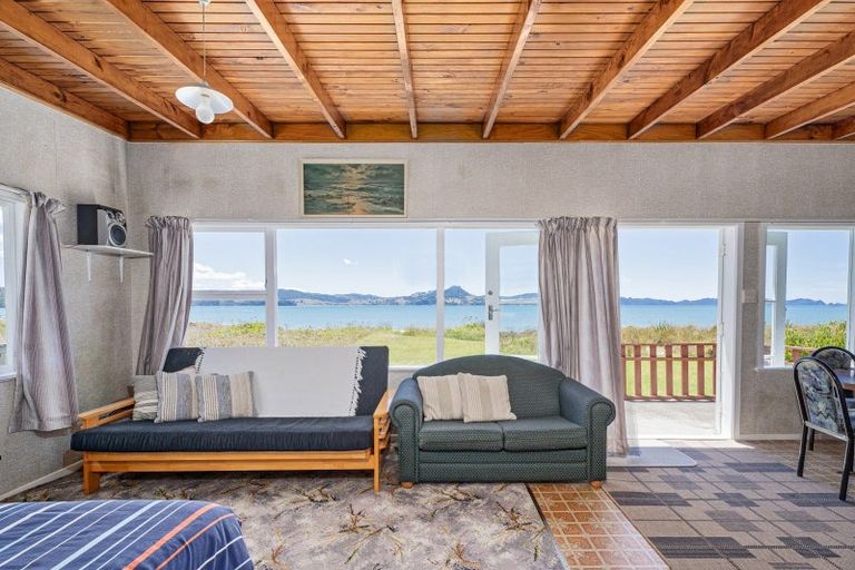 Photo of property in 91 Captain Cook Road, Cooks Beach, Whitianga, 3591