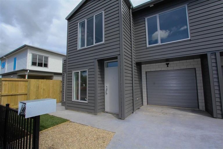 Photo of property in 27a Southsea Crescent, Silverdale, Hamilton, 3216