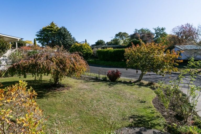 Photo of property in 2 Padfield Place, Havelock North, 4130
