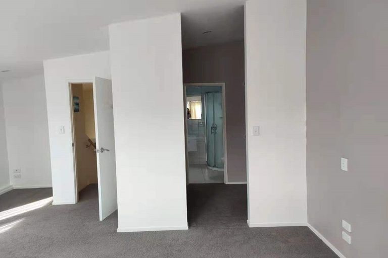 Photo of property in 15 Mona Vale, West Harbour, Auckland, 0618