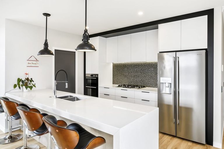 Photo of property in 37 Hudson Place, Paraparaumu, 5032