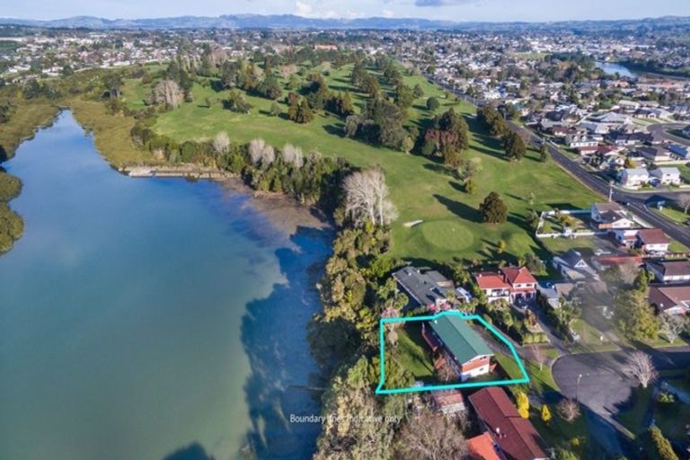 Photo of property in 7 Cherry Place, Waiuku, 2123