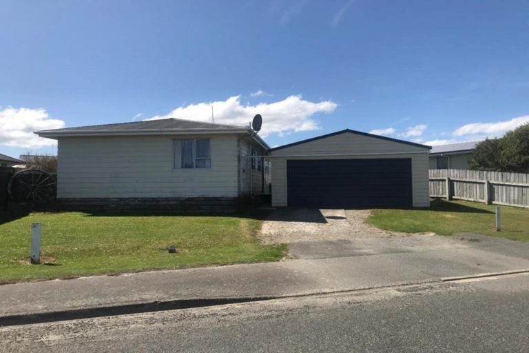 Photo of property in 80 Mavora Crescent, Heidelberg, Invercargill, 9812