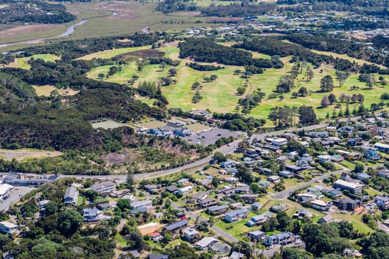 Photo of property in 5 Heather Street, Mangawhai Heads, Mangawhai, 0505