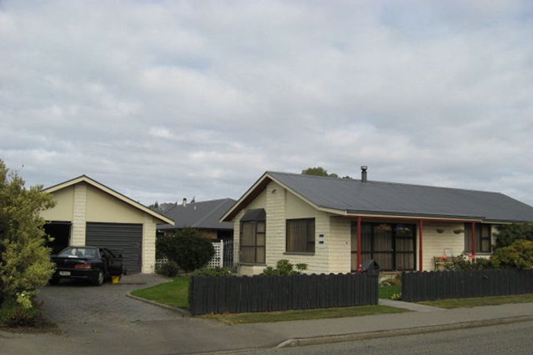 Photo of property in 52 Salisbury Crescent, Oamaru North, Oamaru, 9400