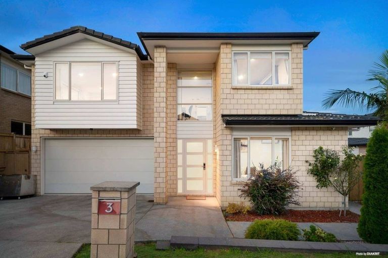Photo of property in 3 Carrickdawson Drive, Flat Bush, Auckland, 2019