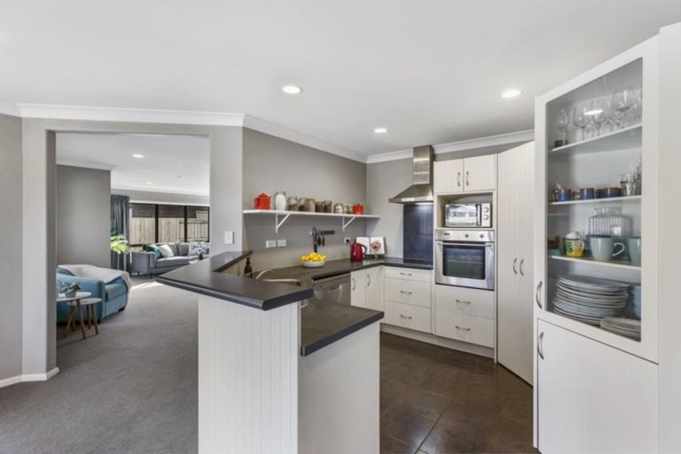 Photo of property in 5 Shaun Close, Papamoa Beach, Papamoa, 3118