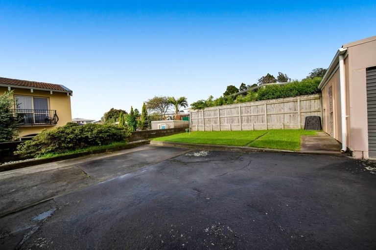 Photo of property in 303b Devon Street West, New Plymouth, 4310