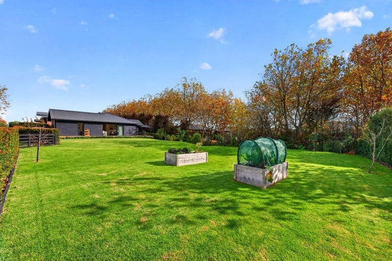 Photo of property in 122c Monument Road, Clevedon, 2582
