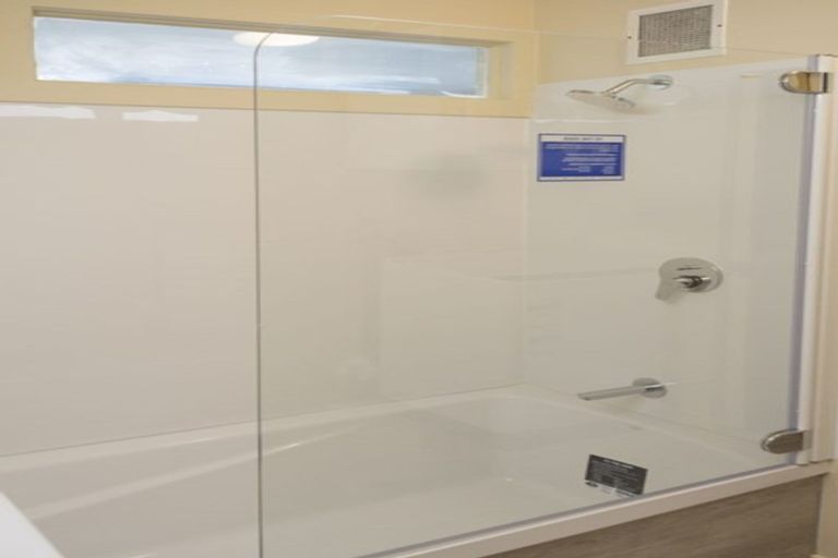 Photo of property in Pirie Street Townhouses, 1/35 Pirie Street, Mount Victoria, Wellington, 6011