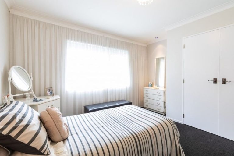 Photo of property in 87 Shakespeare Street, Leamington, Cambridge, 3432