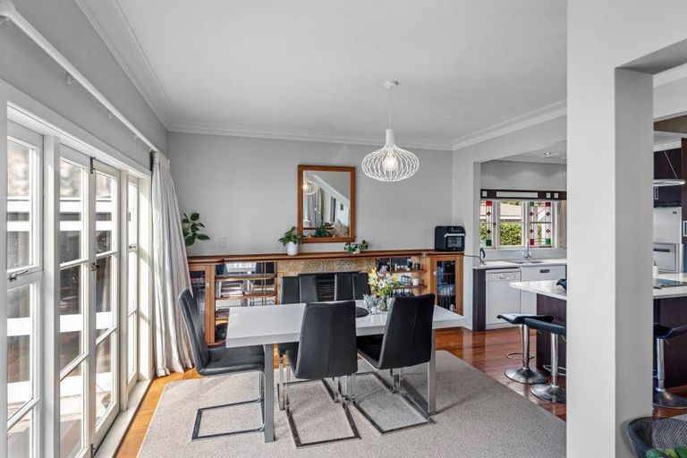 Photo of property in 15 Williams Street, Tauranga, 3110