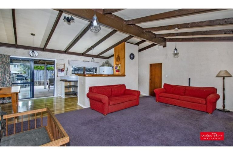 Photo of property in 10 Jordan Street, Hikurangi, 0114