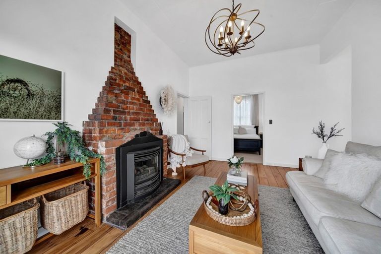 Photo of property in 9 Mayfair Place, Westown, New Plymouth, 4310