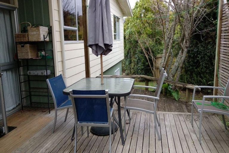 Photo of property in 27 Cheval Drive, Totara Vale, Auckland, 0629