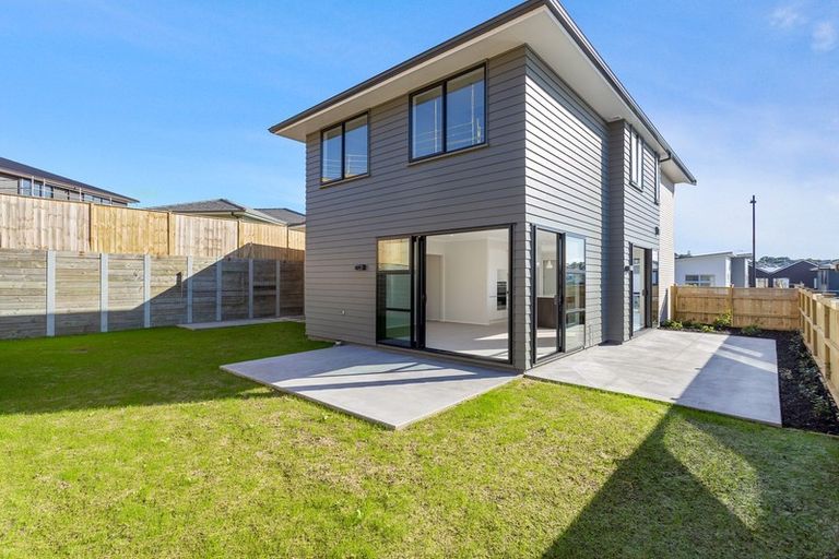 Photo of property in 17 Kuku Avenue, Red Beach, 0932